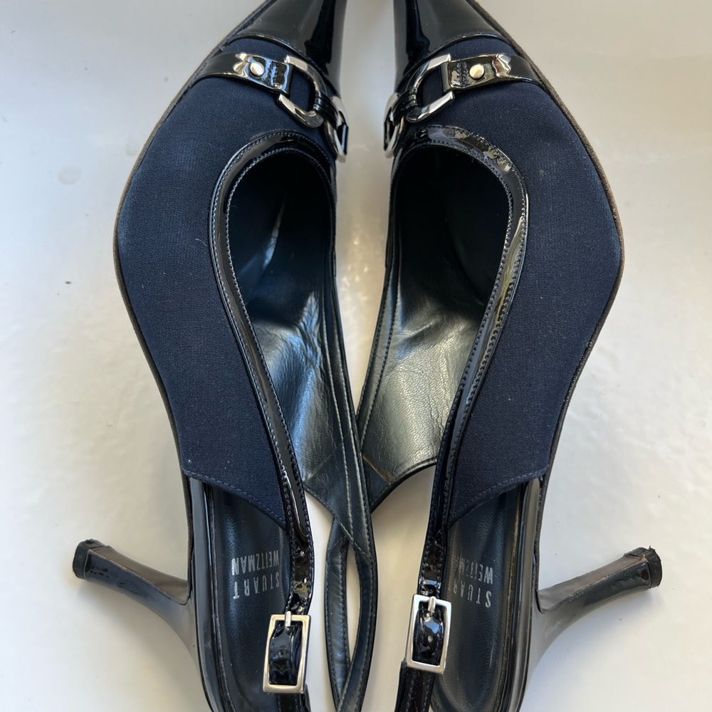 Stuart Weitzman Black Patent and Navy Leather Heels size 9 - Picture 5 of 8